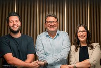 Foto von HINTE Marketing & Media-Geschäftsführung: (vl)Vincenz Hinte, Bernhard Klumpp und Corinna Bietzker